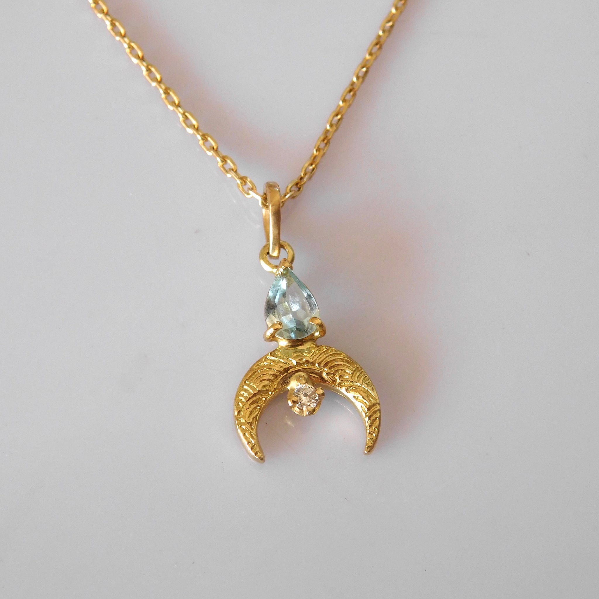 TEMPLEOFTHESUN Celesteネックレス ブラックダイヤモンド14K純金 TEMPLEOFTHESUN Celesteネックレス ブラックダイヤモンド14K純金